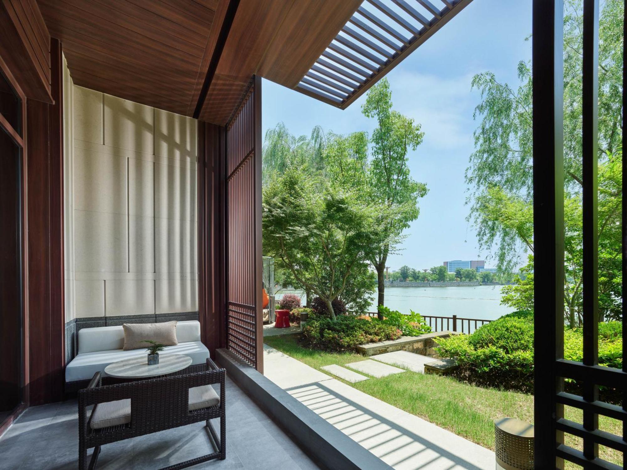 Hilton Shanghai Songjiang Guangfulin Экстерьер фото