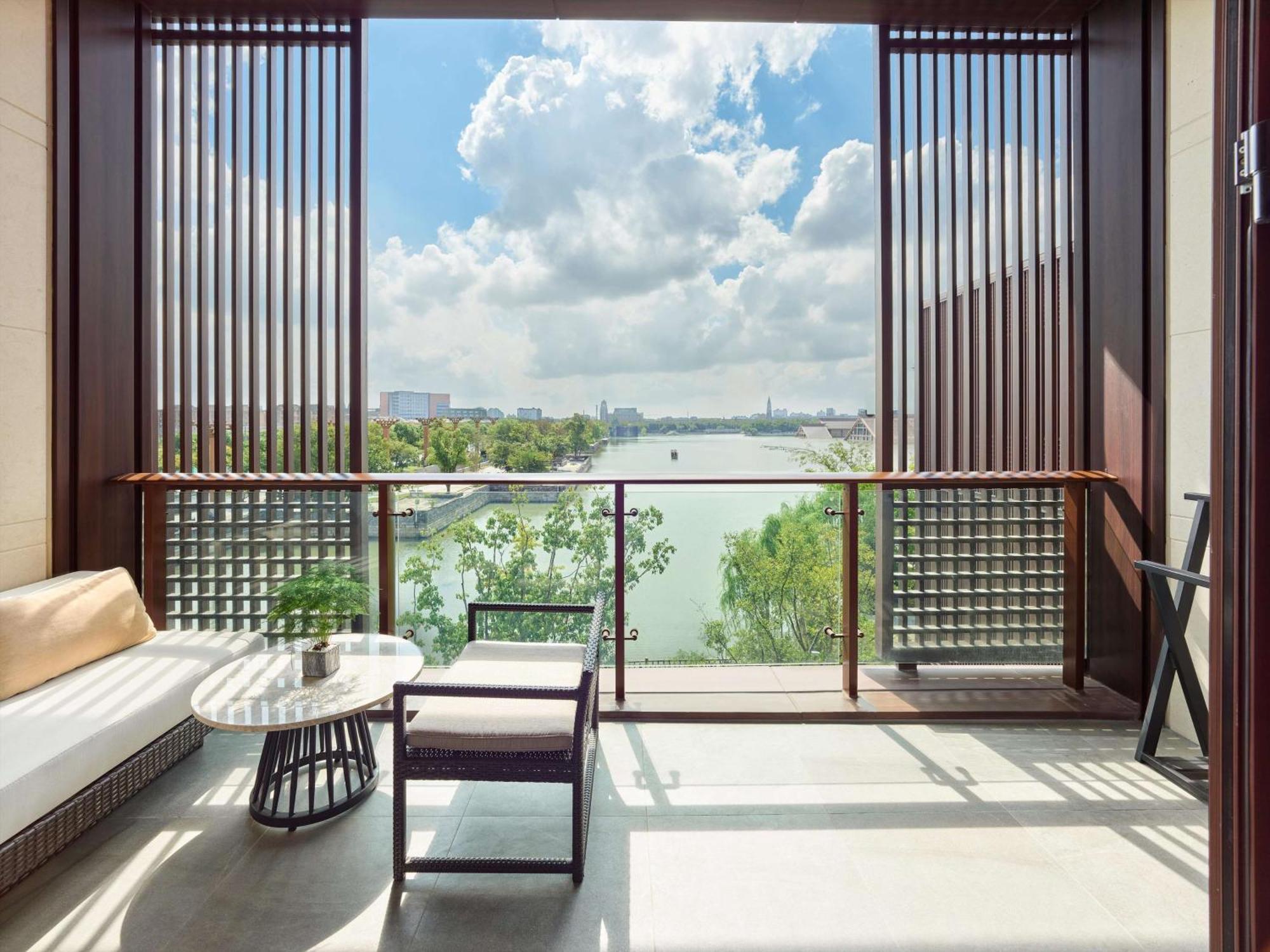 Hilton Shanghai Songjiang Guangfulin Экстерьер фото