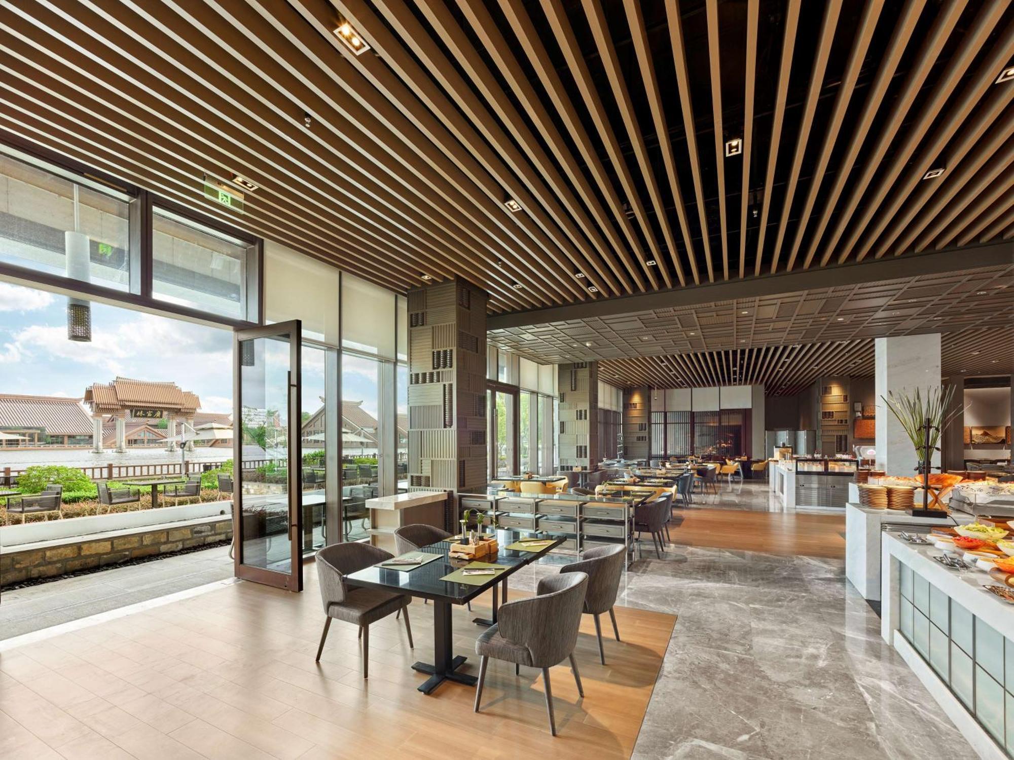 Hilton Shanghai Songjiang Guangfulin Экстерьер фото