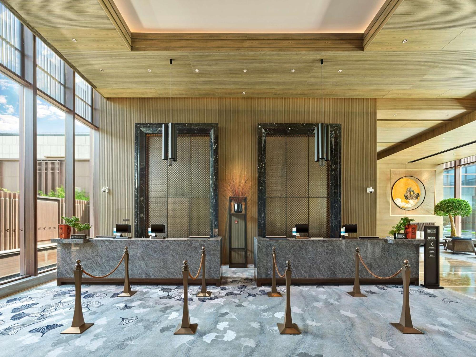 Hilton Shanghai Songjiang Guangfulin Экстерьер фото