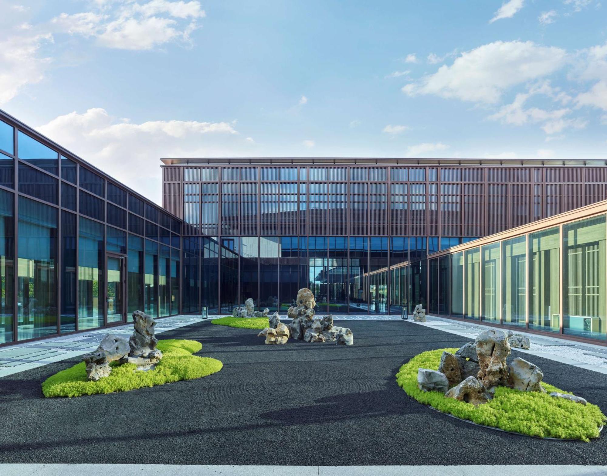 Hilton Shanghai Songjiang Guangfulin Экстерьер фото